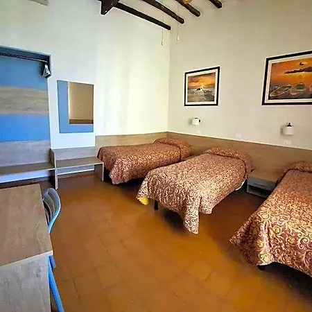 Lea Hotel